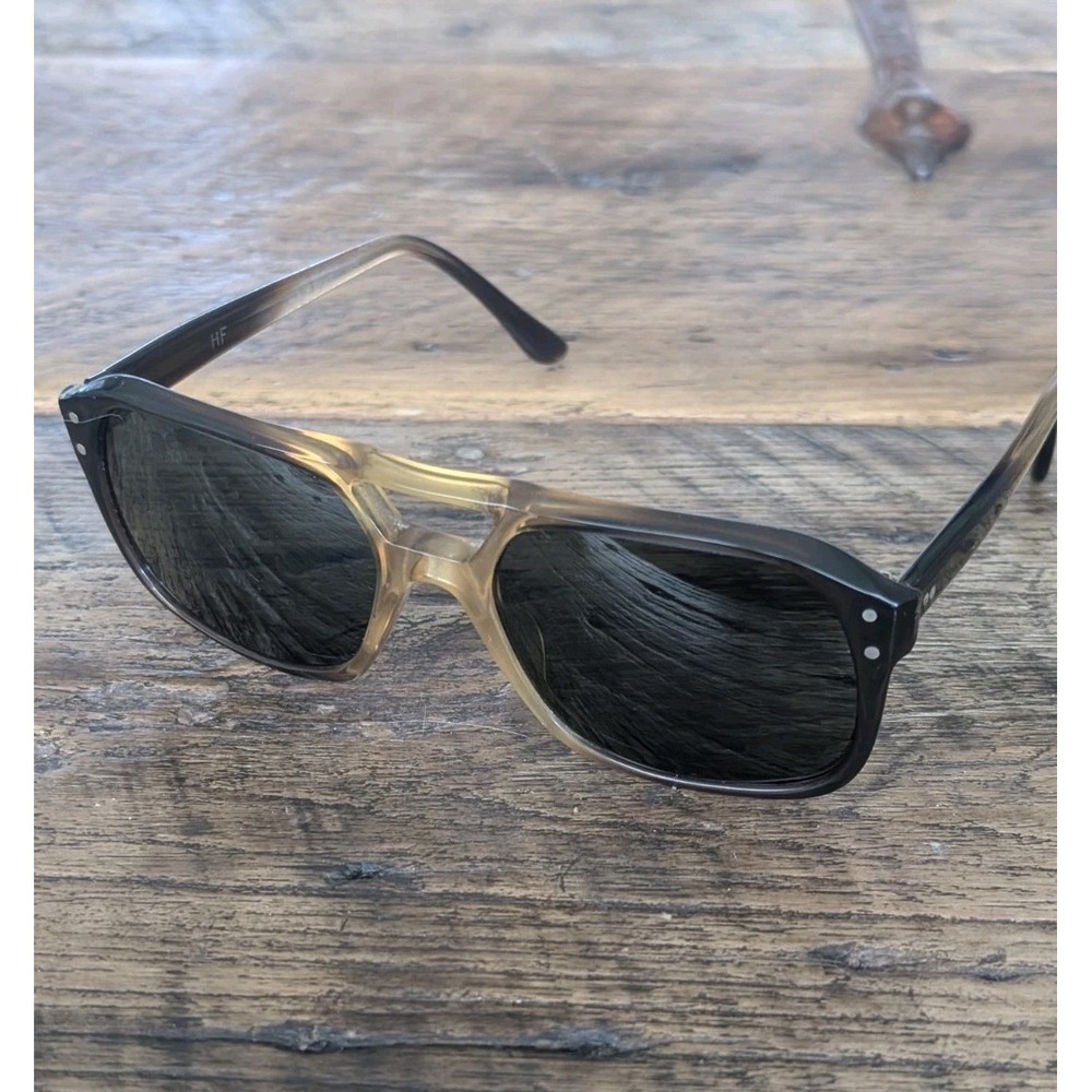 Vintage American Optical "AERIUS" Tortoise Aviator Sunglasses Ca. 1970 READ